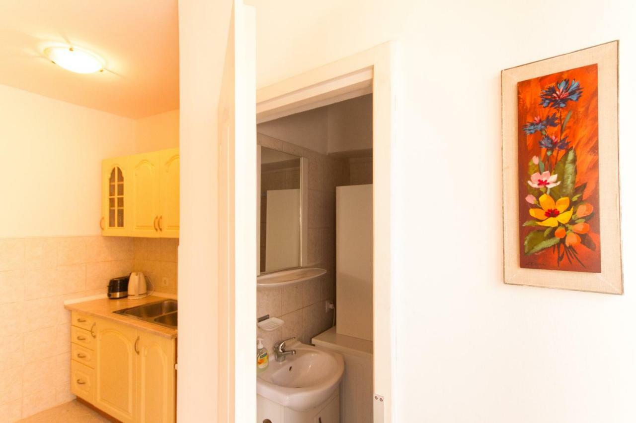 Apartman Punta Vilma Apartment Пула Екстериор снимка